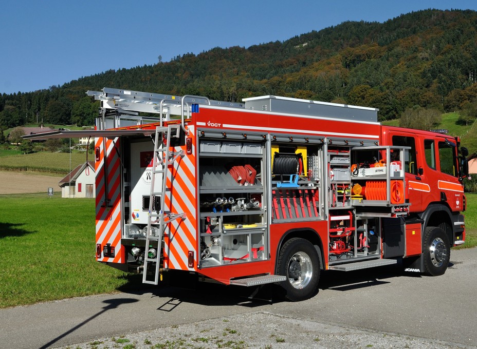 klein 09 TLF ScaniaP360 Dornach